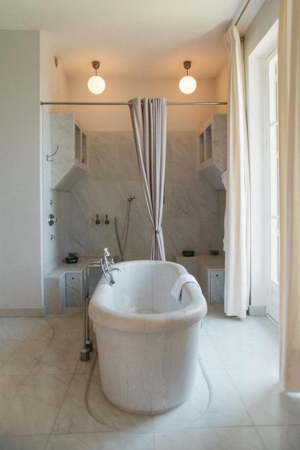 Exclusive Waterfront Villa - Cote Dazur Льо Праде Екстериор снимка